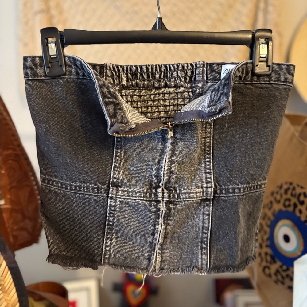 ZARA Denim Gray Zip-Up Crop Top - Picture 2 of 4